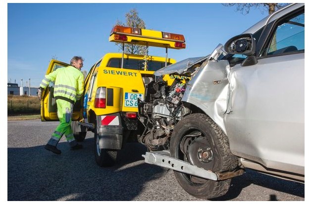 POL-REK: Zwei verletzte Frauen bei Verkehrsunfall/ Elsdorf ... - Presseportal.de (Pressemitteilung)