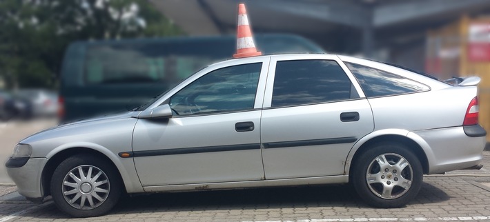 POL-HM: Nachtrag zur Meldung "Pressemitteilung der Polizeistation Aerzen: räuberischer Diebstahl (Zeugenaufruf)": zwei Männer vorläufig festgenommen