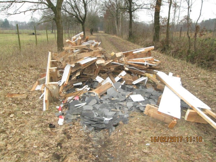 POL-SE: Elmshorn - Unerlaubter Umgang mit Abfällen