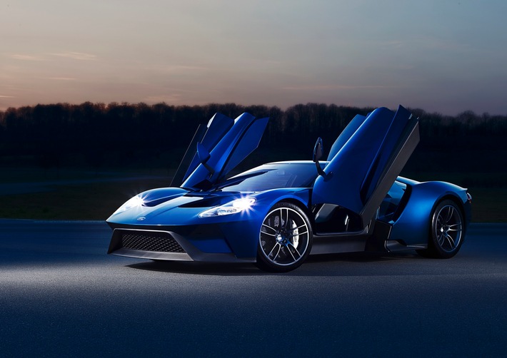 Bild zum Beitrag: Schnellstes Serienmodell von Ford aller Zeiten: Neuer Ford GT erreicht eine Höchstgeschwindigkeit von 347 km/h 