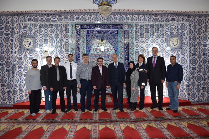 POL-GOE: Besuch der DITIB Gemeinde in Göttingen - Polizeipräsident und Migrationsbeauftragter der Polizeidirektion Göttingen stellen sich vor