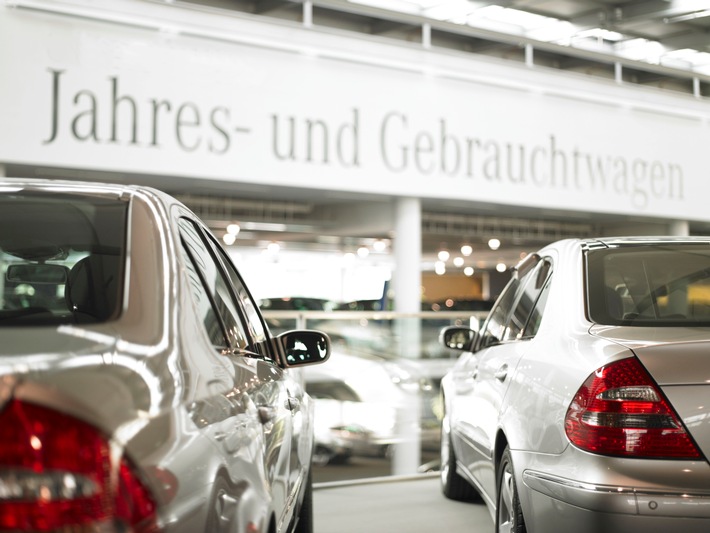 Bild zum Beitrag: ADAC AutoKredit: Zinsen sinken auf 2,99 Prozent/Bonitätsunabhängig für Neu- und Gebrauchtfahrzeuge/Kreditsumme von 2.500 bis 50.000 Euro/Laufzeit 12 bis 84 Monate/Sondertilgung ohne Zusatzkosten 