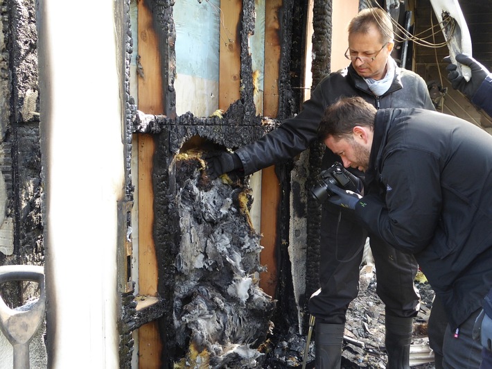 POL-HM: Nachtrag zum Mitteilung &quot;Brand eines Doppelhauses&quot;: keine Hinweise auf Brandstiftung