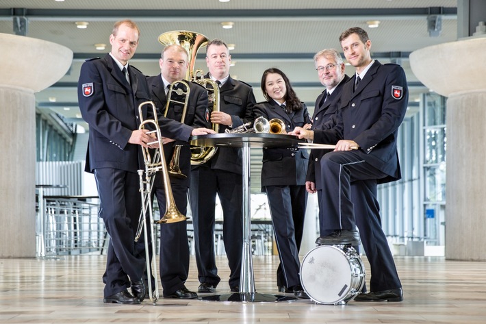 POL-NI: Das Polizeiorchester Niedersachsen zu Gast in der Klosterkirche Schinna -  die Experten für den Guten Ton mit einer musikalischen Reise von Klassik bis Tang