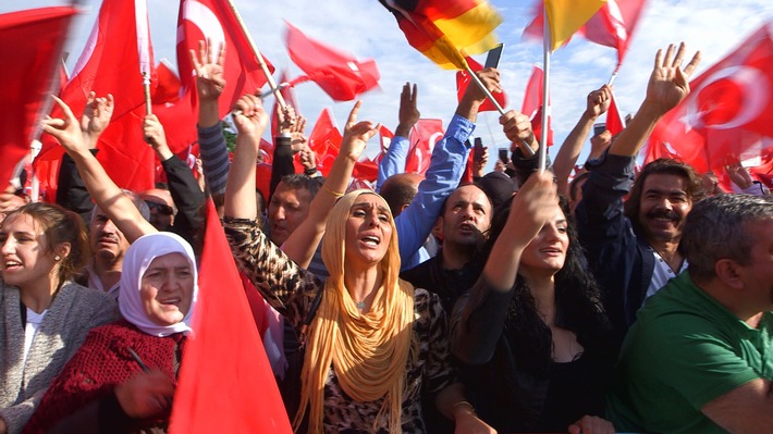 Bild zum Beitrag: "Pulverfass Türkei": Zweiteilige ZDFinfo-Doku über das schwierige Verhältnis zum EU-Anwärterstaat 