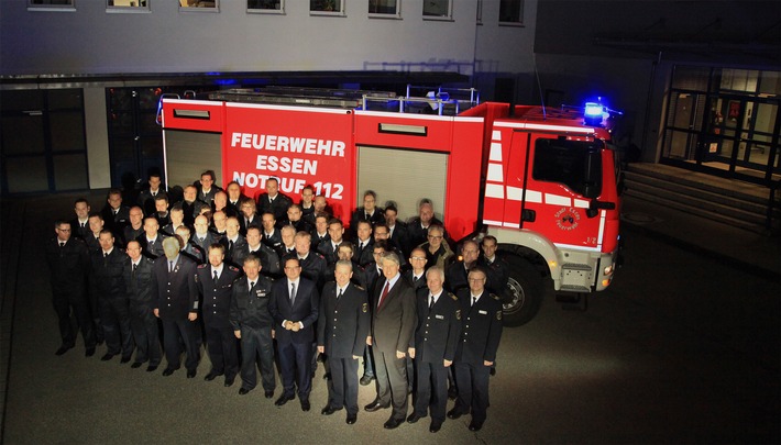 FW-E: Oberbürgermeister Thomas Kufen zu Gast bei den Führungskräften der Freiwilligen Feuerwehr
