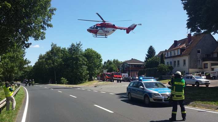 POL-HM: Folgemeldung zur Erstmeldung "Frontalzusammenstoß - Rettungshubschrauber im Einsatz - Bundesstraße 1 voll gesperrt" von 12.48 Uhr