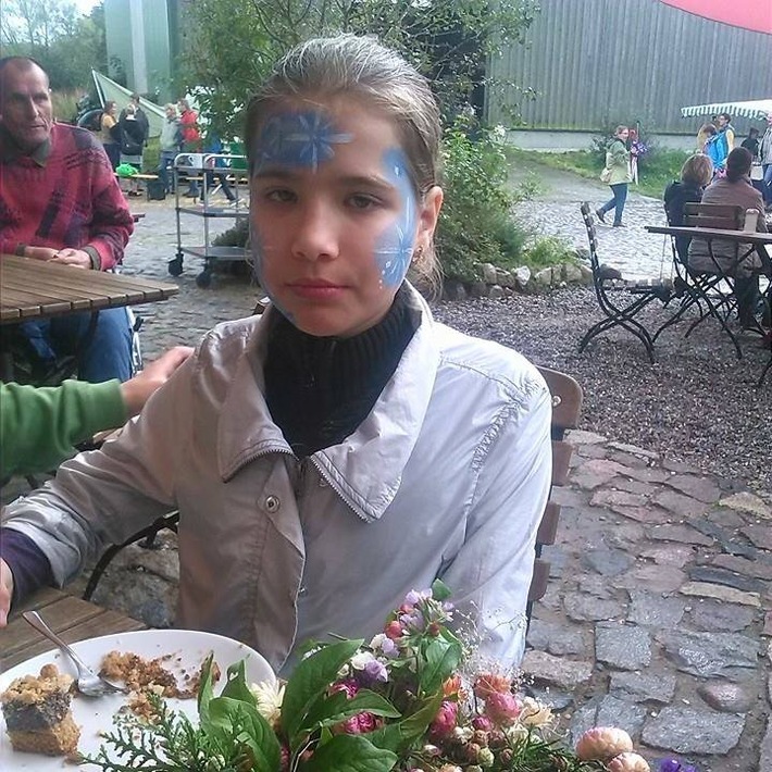 POL-HRO: 11-jähriges Mädchen aus Schwerin vermisst -  Polizei bittet um Mithilfe!