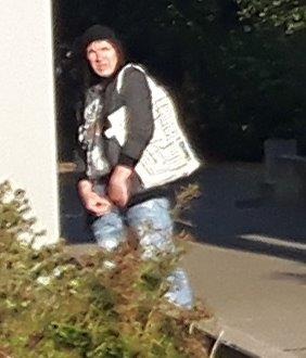 POL-RE: Haltern am See: Mann entblößt sich vor Kindern - Polizei sucht mit Foto