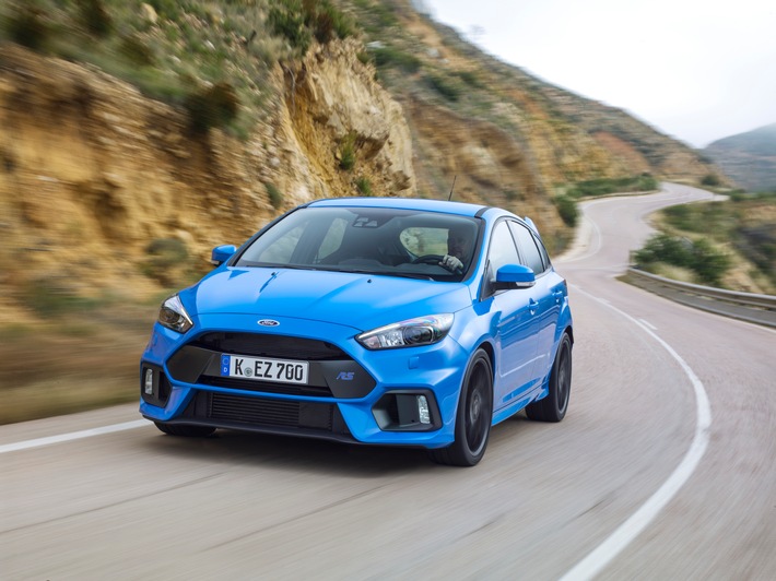 Bild zum Beitrag: Neuer Ford Focus RS gewinnt sport auto-AWARD 2016 