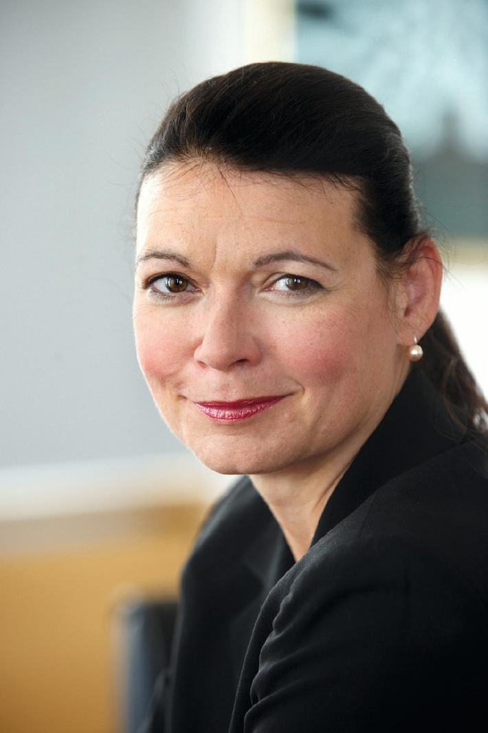 Andrea Kurtz, Chefredakteurin BusinessHandel. Weiterer Text über OTS und www.presseportal.de/pm/114380 / Die Verwendung dieses Bildes ist für redaktionelle ... - businesshandel-das-neue-magazin-fuer-den-strukturwandel-im-handel