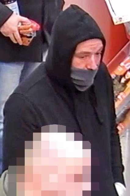 POL-H: Nachtragsmeldung! Unbekannter überfällt Supermarkt - Öffentlichkeitsfahndung mit Bild