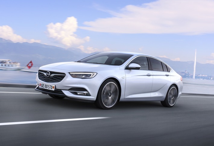 Bild zum Beitrag: Weltpremiere auf dem Genfer Automobilsalon: Vorhang auf für den neuen Opel Insignia 