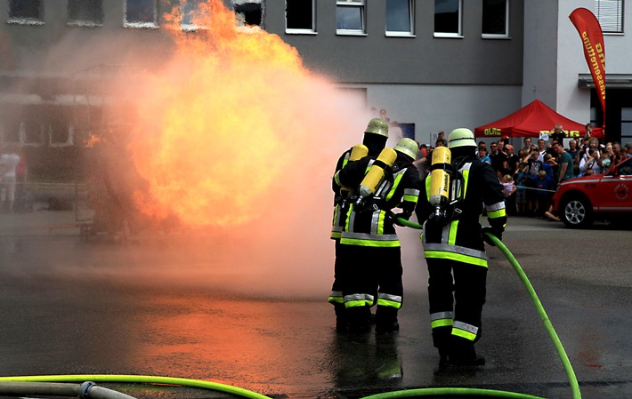 FW-E: Tage der offenen Tür bei der Feuerwehr Essen, Wache an der Eisernen Hand für Besucher ein Wochenende lang geöffnet, Presseeinladung/Fototermin