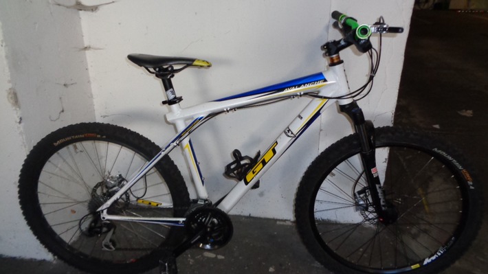 POL-DA: Viernheim: Polizei stellt zwei Mountainbikes sicher und sucht die rechtmäßigen Besitzer