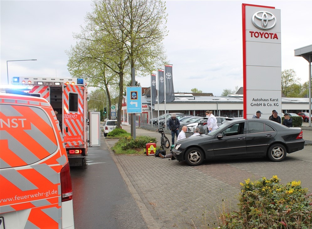 POL RBK Bergisch Gladbach Pkw Fahrer übersieht Radfahrer Presseportal