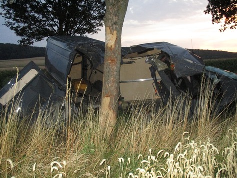 POL-HI: Spektakulärer Verkehrsunfall mit glimpflichen Ausgang