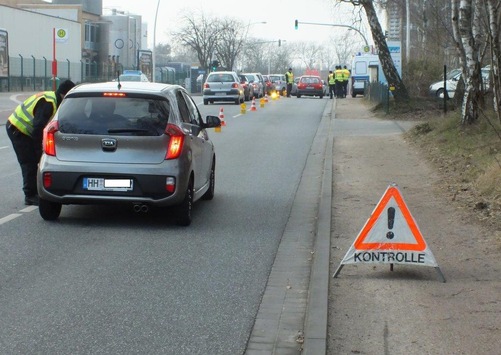 POL-SE: Polizeidirektion Bad Segeberg / Norderstedt: Erneuter Großeinsatz gegen Einbrecher in der Metropolregion Hamburg