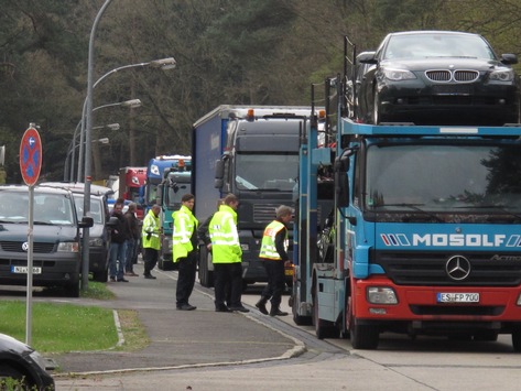 POL-NI: Großkontrolle in Langendamm