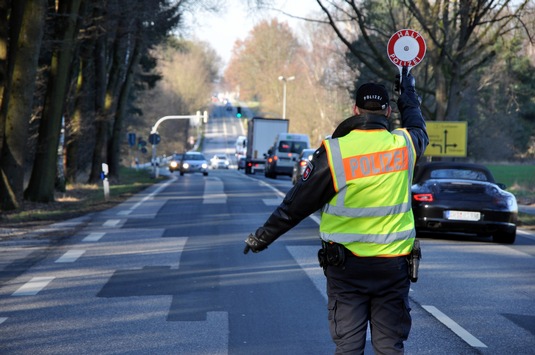 POL-WL: Bekämpfung der Eigentumskriminalität - Polizei kontrollierte an verschiedenen Stellen im Landkreis den Straßenverkehr