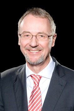 Dr. Franz Wirnhier, Sprecher der Geschäftsleitung LBS Bayerische ...