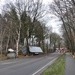 POL-WL: Sattelzug kommt von der Straße ab und prallt gegen einen Baum- Bundesstraße wegen komplizierter Bergung für mehrere Stunden gesperrt - 21-jähriger Fahrer leicht verletzt