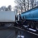 POL-NI: Tödlicher Unfall - Klein-LKW kollidiert mit Tanklastzug
