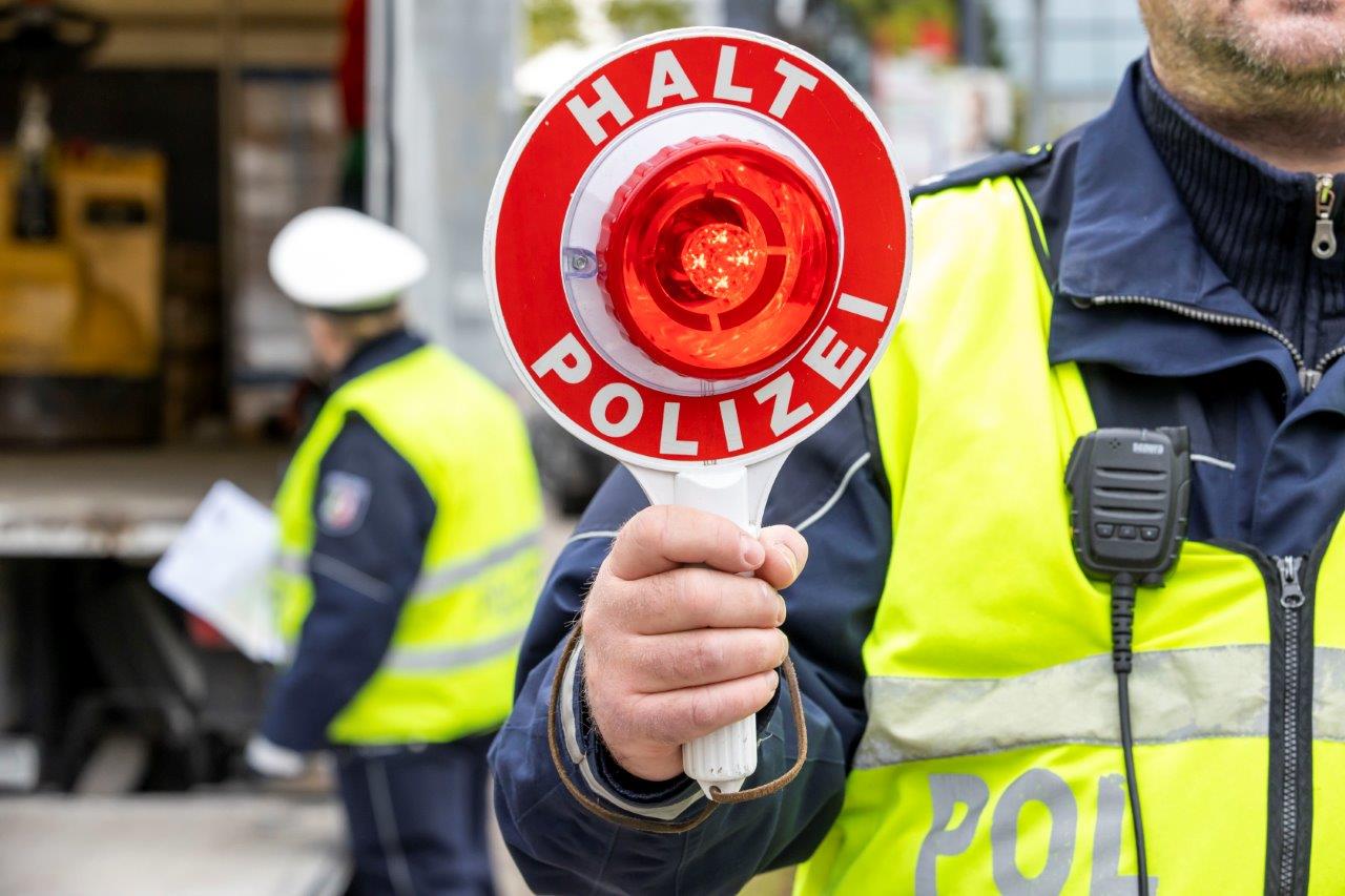 POL-ME: Polizei zieht unter Drogen stehenden Raser aus dem Verkehr