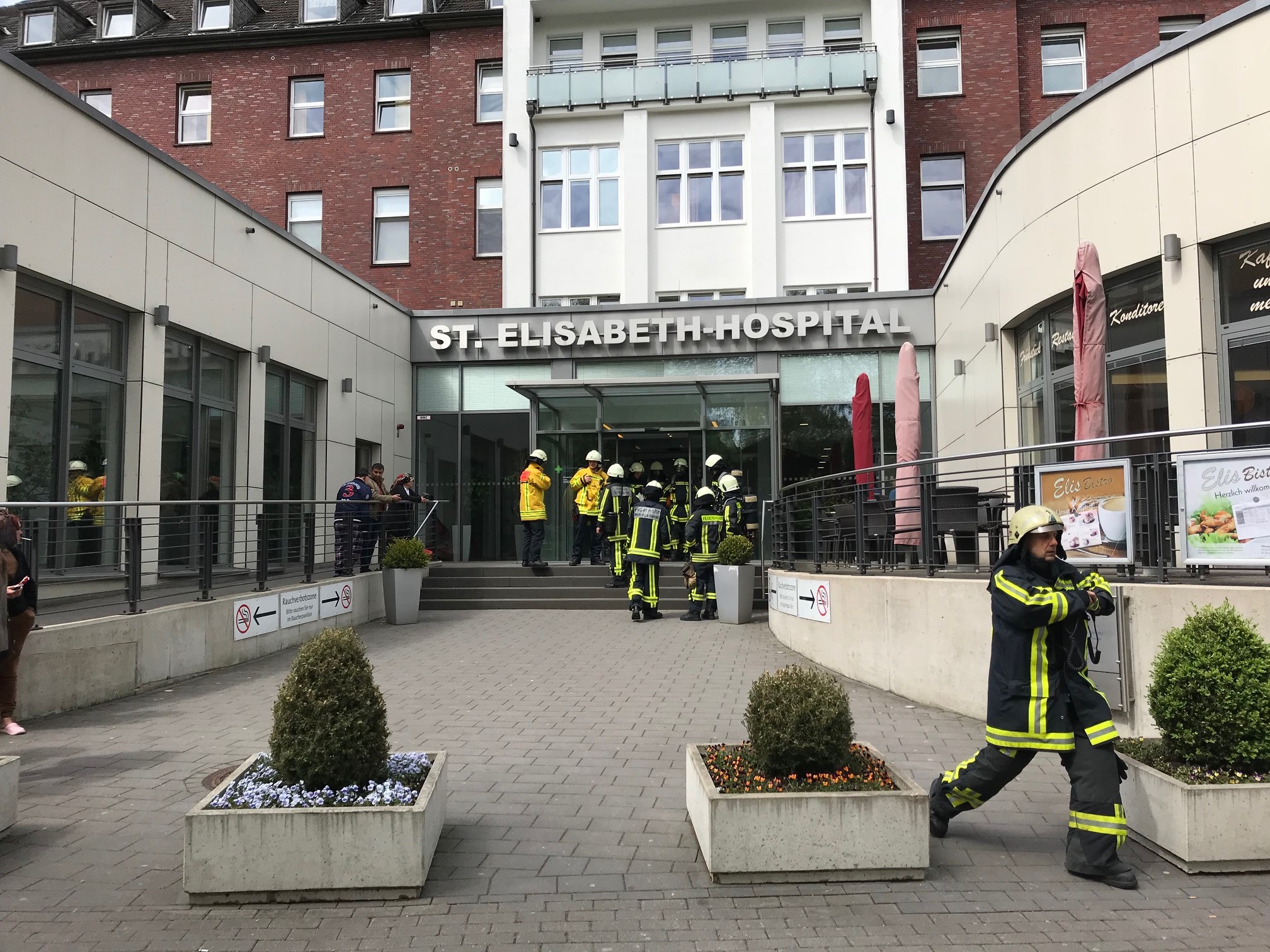 FW-BO: Alarmübung Im St. Elisabeth-Hospital Bochum | Presseportal