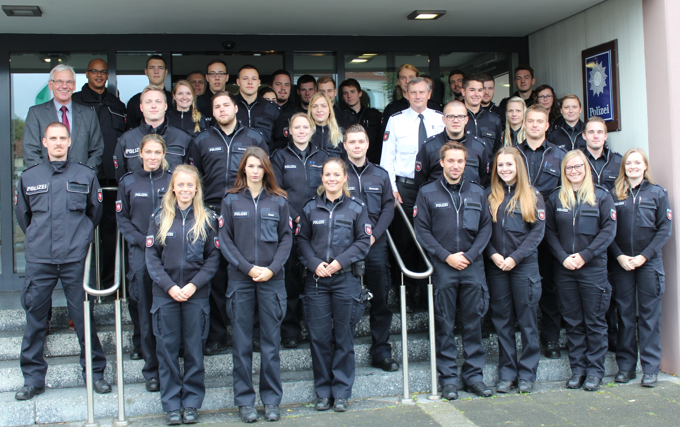 POLHI 41 neue Polizisten /innen für die Polizeiinspektion Hildesheim
