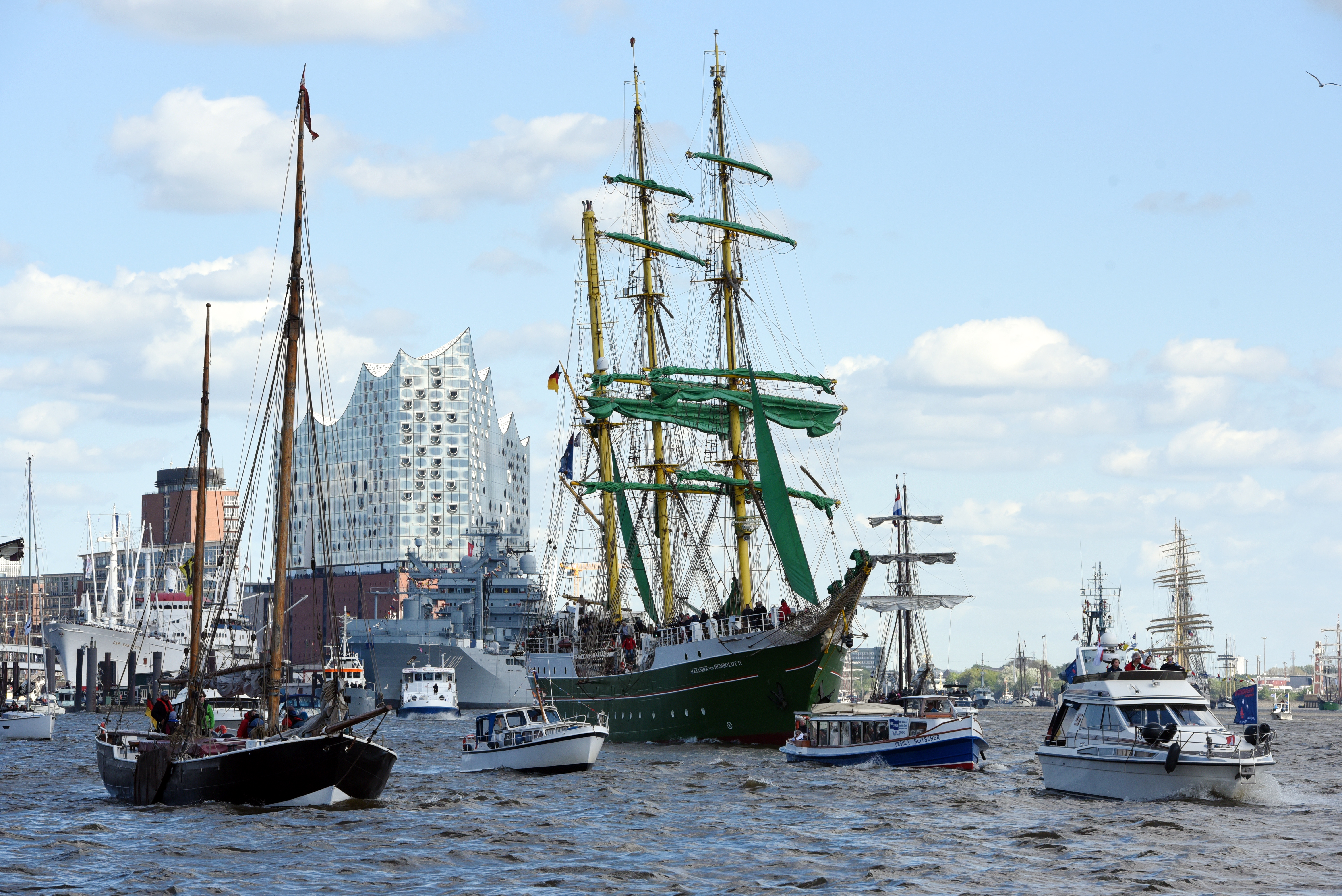 HAMBURG PORT ANNIVERSARY / The Biggest Harbour Festival in the World with a  Top-Notch ... | Presseportal