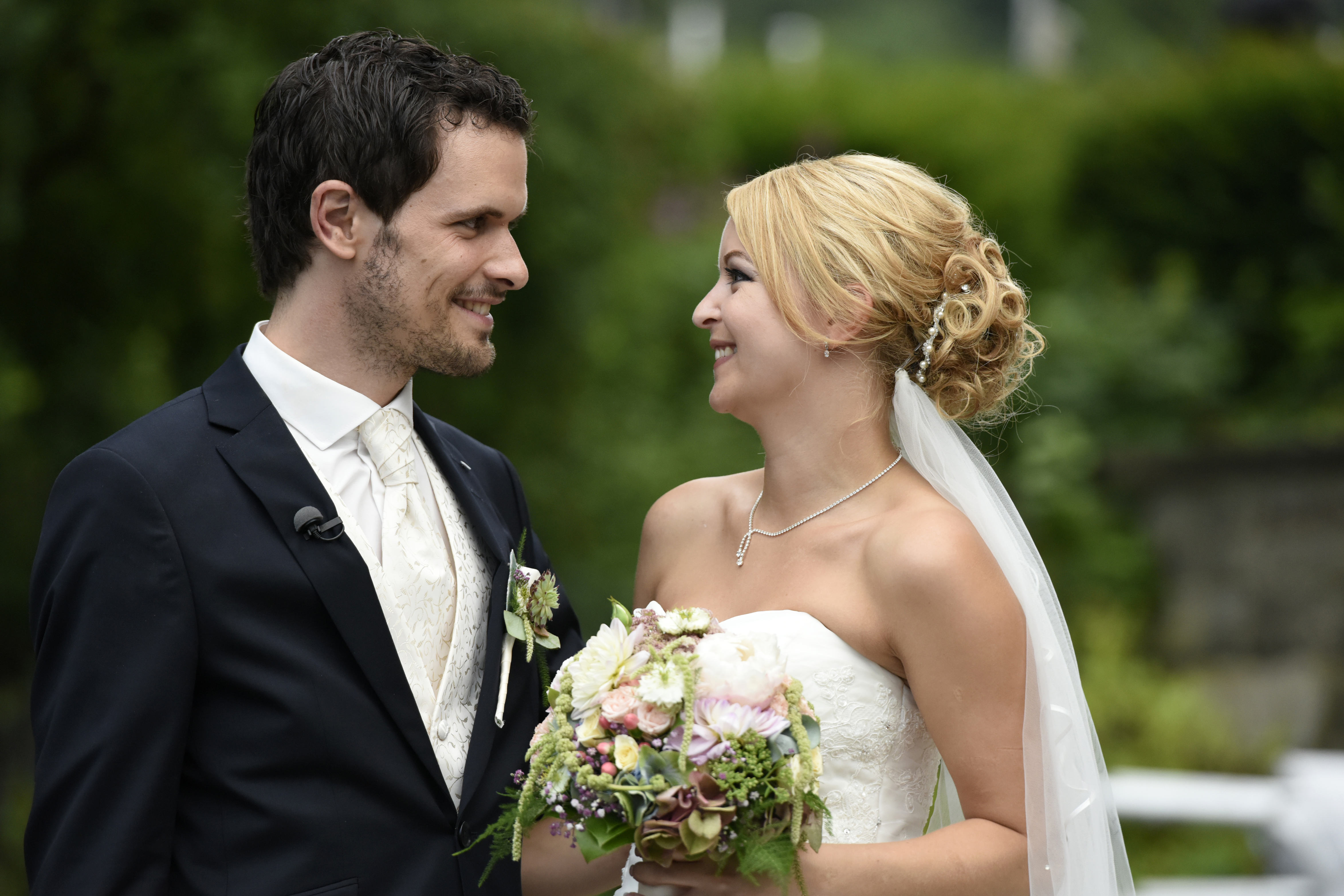 Hochzeit Auf Den Ersten Liebe Auf Den Zweiten Blick Sat 1 Besucht Ehemalige Presseportal