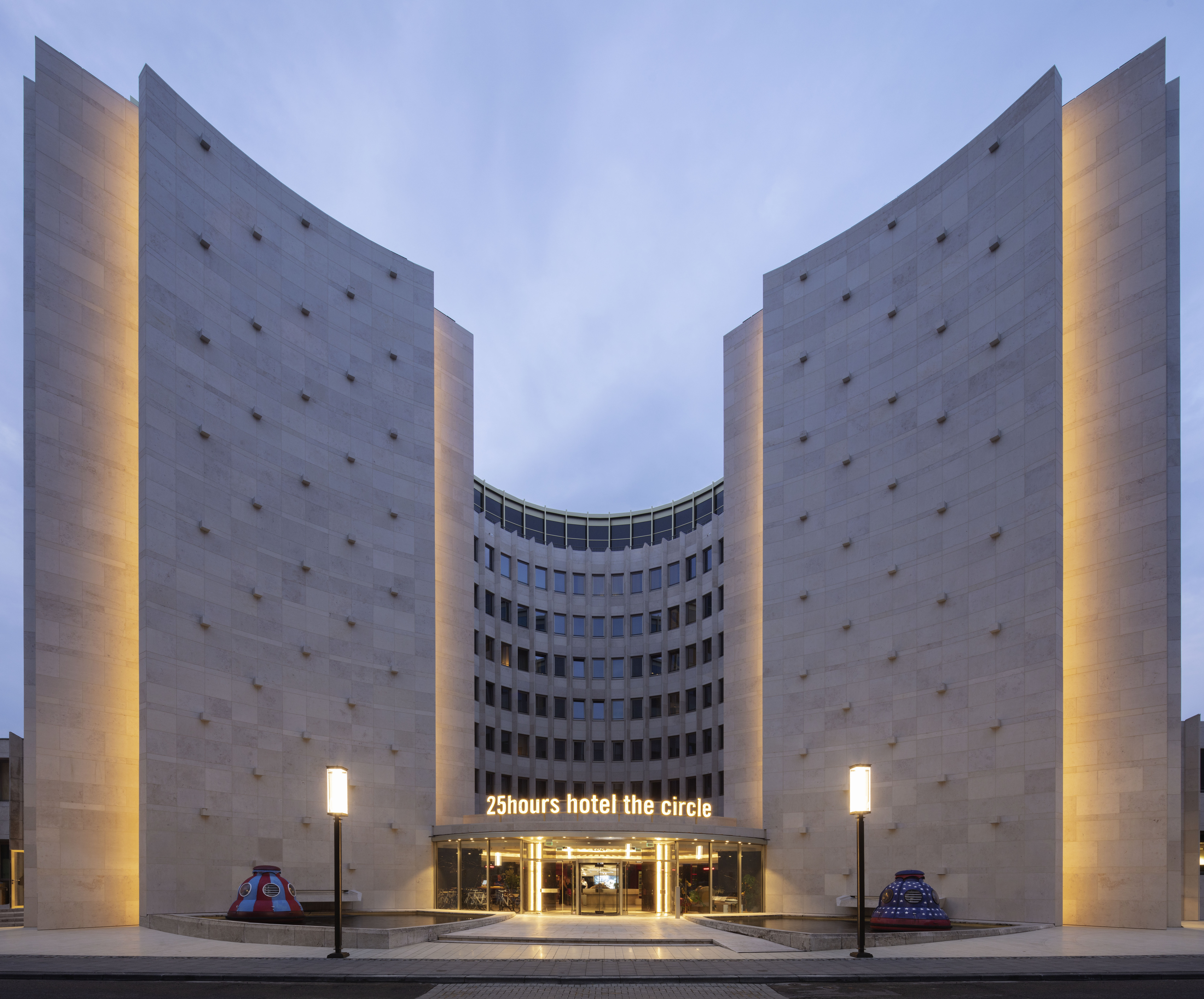 Deutsche Hypo Finanziert Gebaudekomplex Mit 25hours Hotel Im Kolner Gerling Quartier Presseportal