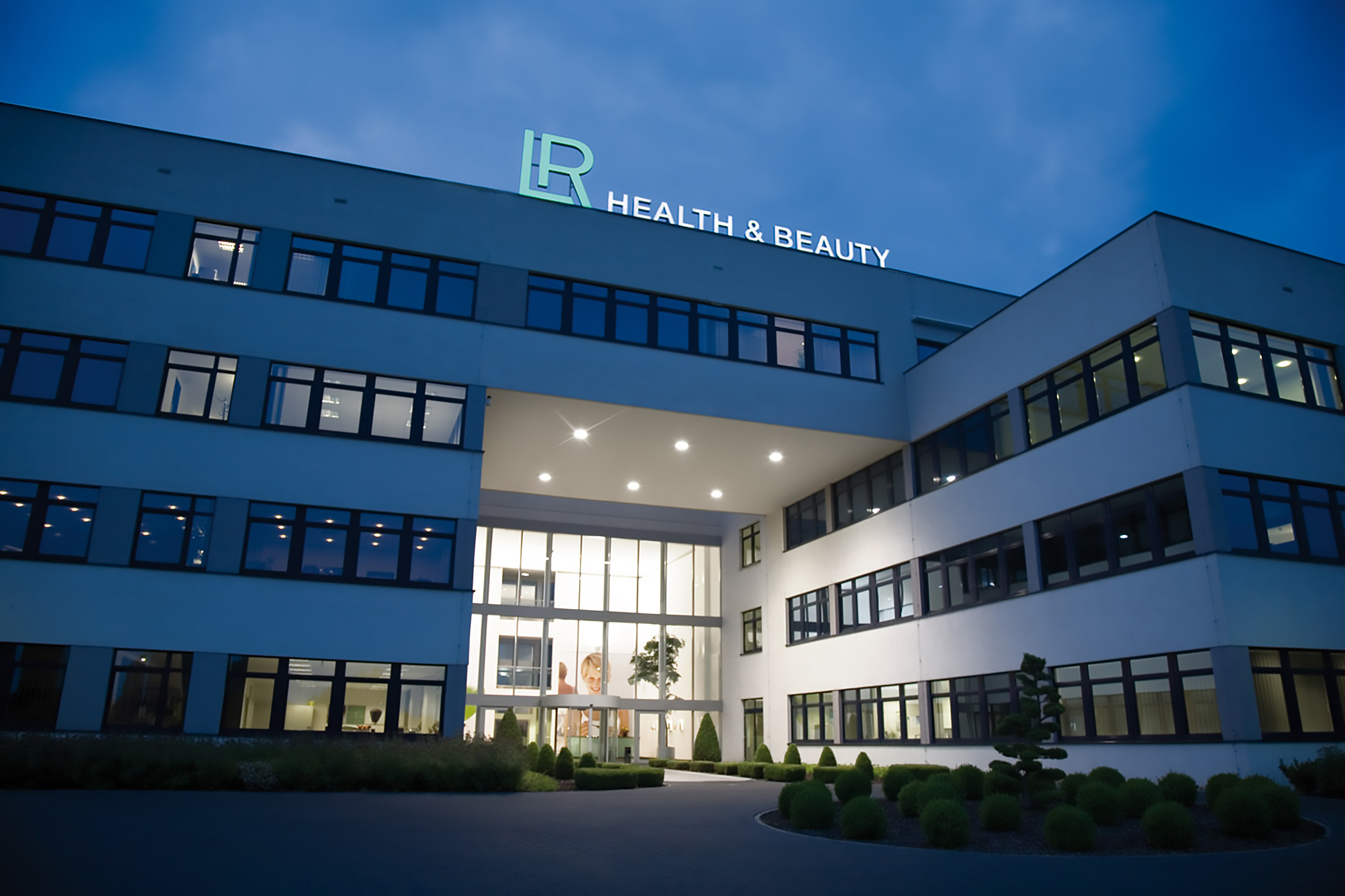 LR Health & Beauty Systems GmbH: Ahlener Unternehmen setzt ...