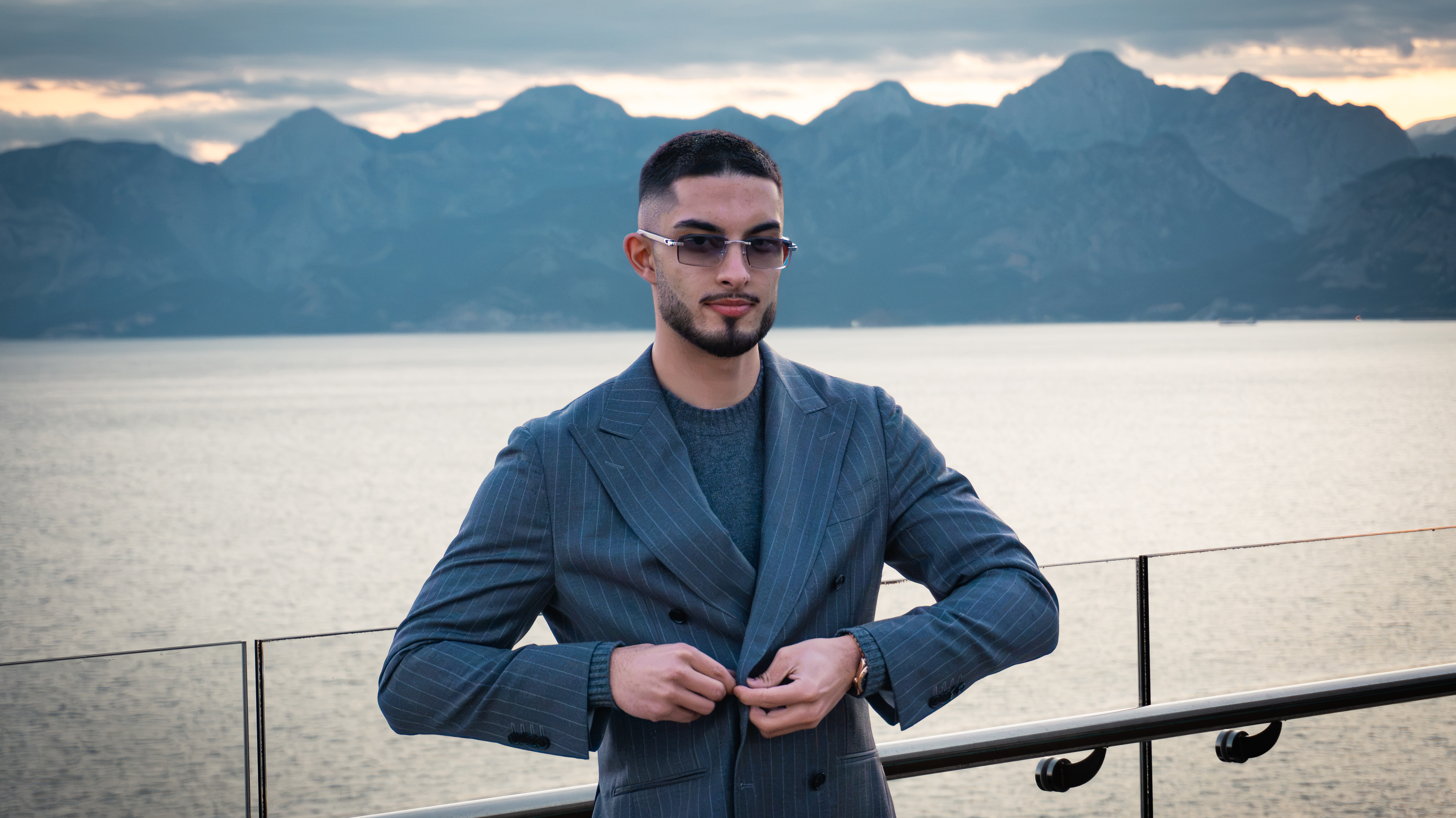 Deniz Inan Erfahrungen: Wie seine Kunden den Weg in ein eigenes KI-Business gefunden haben