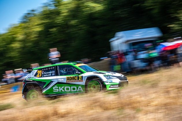 Rallye Spanien: Rovanperä und Kopecky visieren für SKODA den Titel in der WRC 2 Pro-Herstellerwertung an (FOTO)