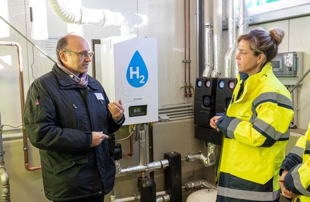 Remeha: Heizen mit 100 % Wasserstoff: Projekt in Linnich offiziell in Betrieb genommen