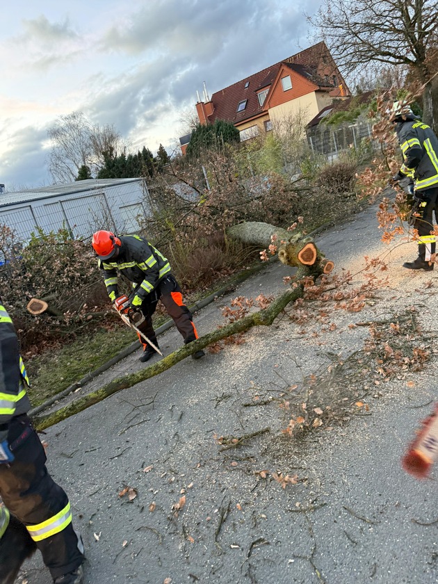 FW-WRN: Mehrere Sturmbedingte Einsätze für die Freiwilligen Feuerwehr Werne