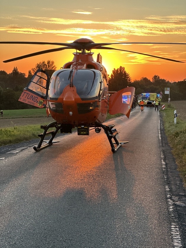 FW Ratingen: 25.08.25, Verkehrsunfall Ratingen, Mettmanner Str.