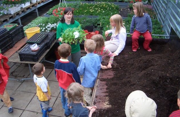 JardinSuisse: JardinSuisse in der Offensive: "Gärtner Tage 2012" in 120 Schweizer Betrieben