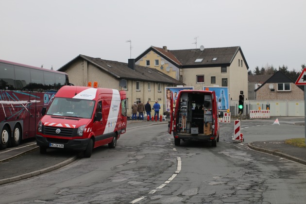 FW Menden: Austretendes Gas sorgt für Einsatz der Feuerwehr