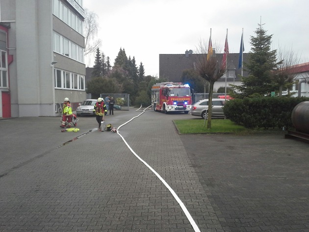 FW-Erkrath: Brandmeldeanlage alarmiert Feuerwehr zu einem Brand in einem Gewerbebetrieb