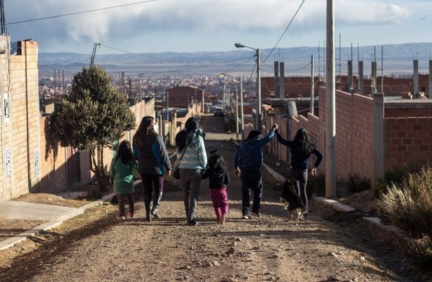 SOS-Kinderdörfer weltweit e.V.: Burkina Faso, Bolivien und Kolumbien verbieten Kinderheirat per Gesetz