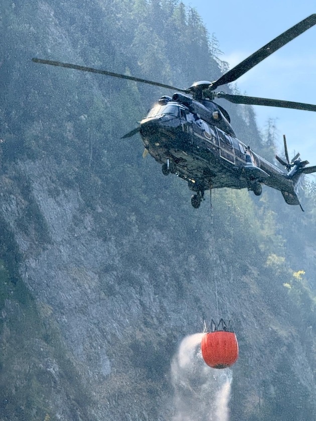 BPOLD 11: Erneute Unterstützung aus der Luft: Bundespolizei bei Brandbekämpfung bei Ruhpolding