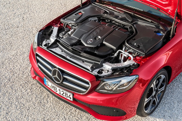 Mercedes-Benz investiert rund 3 Milliarden Euro in Motoren-Offensive