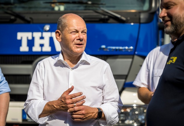 THW LVBEBBST: &quot;Professionelle Frauen und Männer, die mit ganzem Herzen beim Einsatz sind&quot; - Olaf Scholz besucht den THW-Ortsverband Potsdam