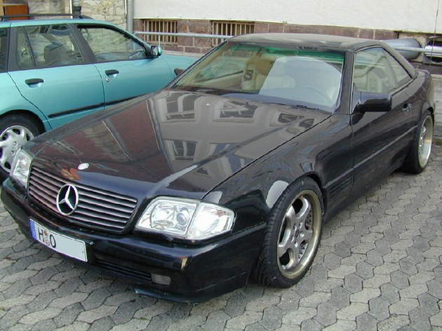 POL-GOE: (708/2005) Soko &quot;Fichte fragt: &quot;Wer hat den abgebildeten schwarzen Mercedes 500SL gesehen?&quot; - Toter im Fichtenwald
