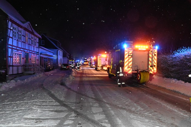 FF Olsberg: Großeinsatz der Feuerwehr in Olsberg Brunskappel