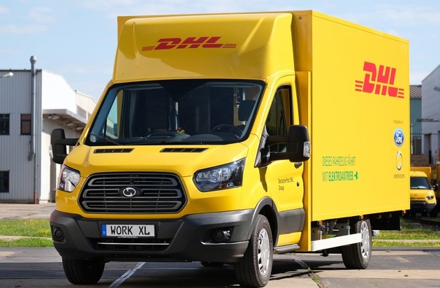 Ford-Werke GmbH: Erfolgreicher Start der Vorproduktion: Deutsche Post DHL Group und Ford stellen E-Transporter StreetScooter WORK XL vor (FOTO)