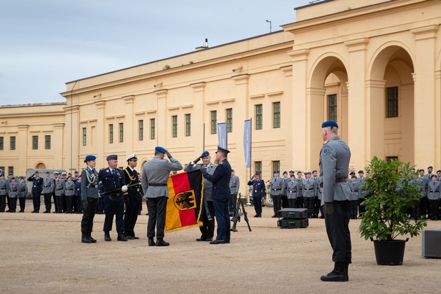 Indienststellung des Kommandos Gesundheitsversorgung der Bundeswehr